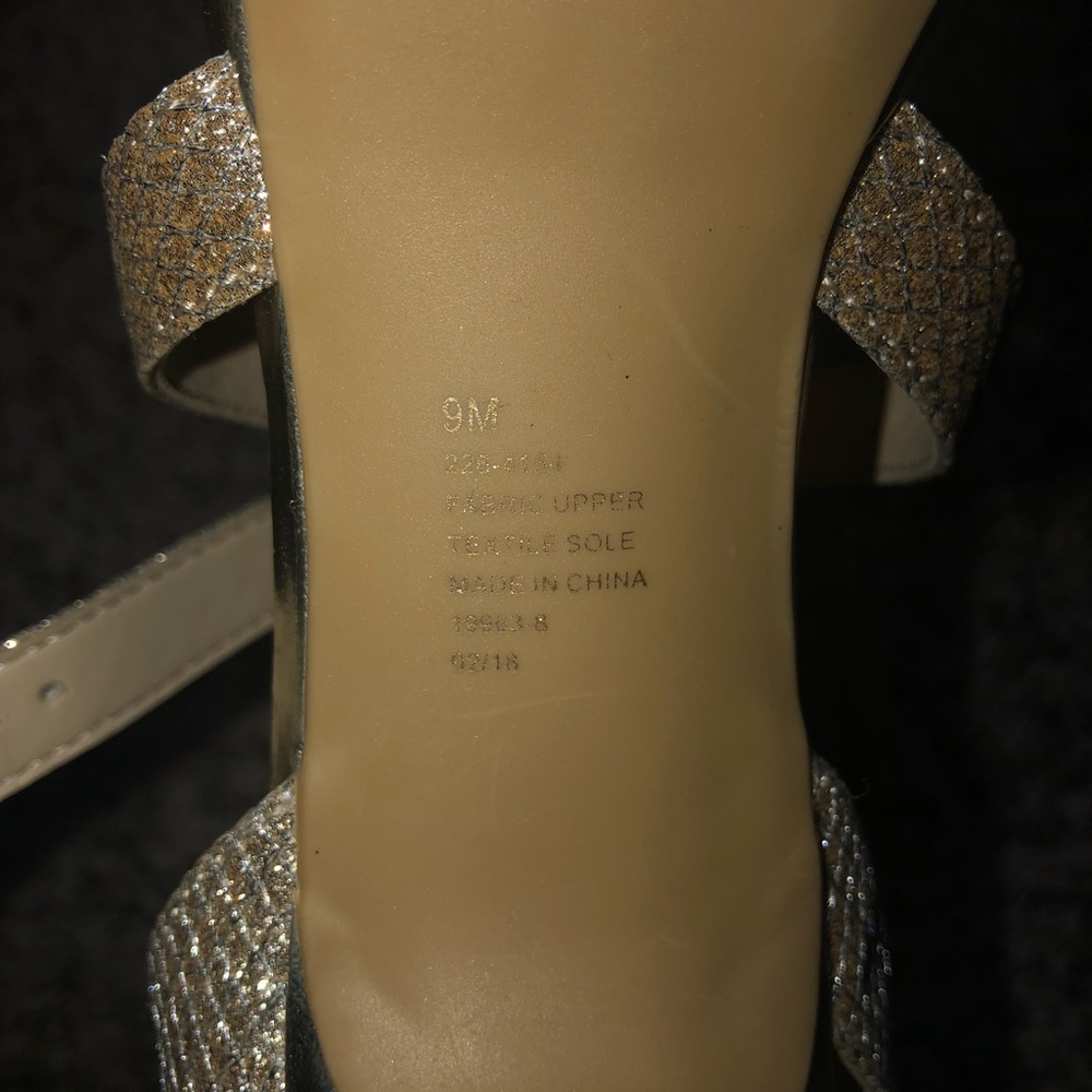 High heels - Picture 3 of 3